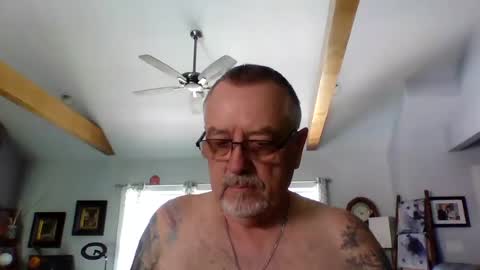 Snapshot of happynudist7373 chatting on 07-09-26, 02:10 happynudist7373 online show from 07-09-26, 02:10
