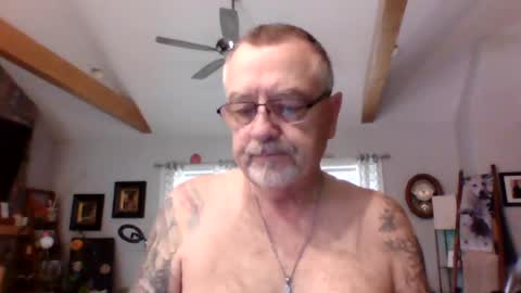 Snapshot of happynudist7373 chatting on 07-15-26, 02:22 happynudist7373 online show from 07-15-26, 02:22