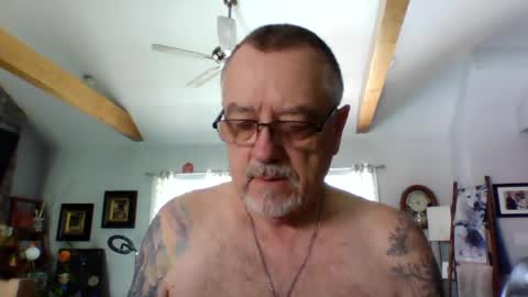 Snapshot of happynudist7373 chatting on 07-16-26, 02:45 happynudist7373 online show from 07-16-26, 02:45