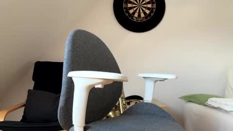 Snapshot of happysierra chatting on 09-14-25, 11:53 Harry online show from 09-14-25, 11:53