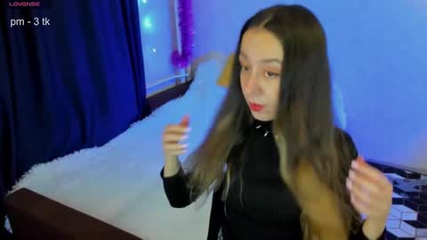 Stephanie online show from 01-11-25, 06:23