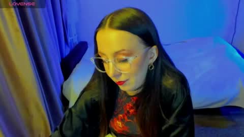 Stephanie online show from 06-03-26, 08:14