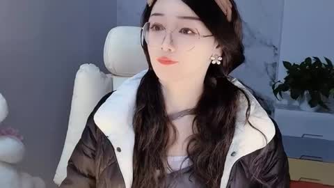 Daisy online show from 12-21-24, 02:15