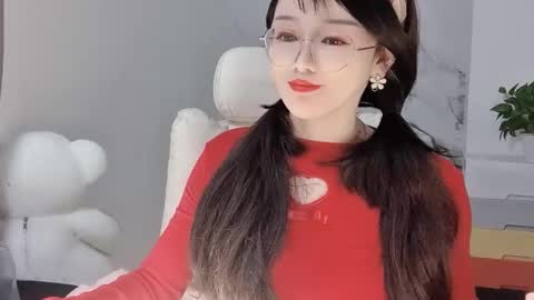 Daisy online show from 02-05-25, 01:33