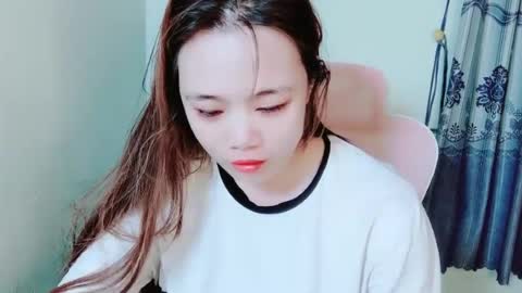 Snapshot of hara9922 chatting on 06-18-26, 03:27 hara9922 online show from 06-18-26, 03:27