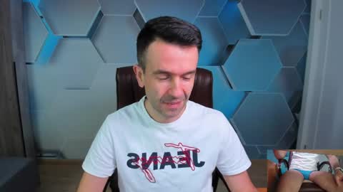 Steve online show from 04-20-26, 07:44