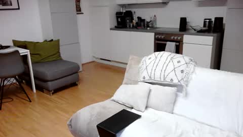 Chris online show from 12-15-25, 01:32