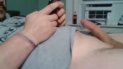 Snapshot of hardcockoncam22 chatting on 02-16-25, 05:15 cervixpainter25 online show from 02-16-25, 05:15