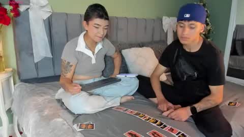 Kade and Demi online show from 12-21-25, 03:13