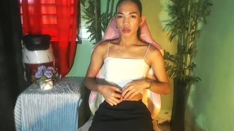 Snapshot of hardfucker69_jasmine chatting on 06-22-26, 05:59 JASMINE online show from 06-22-26, 05:59