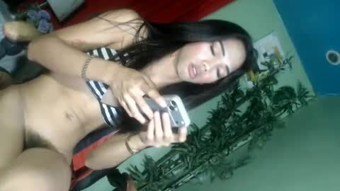 Snapshot of hardfucker69_jasmine chatting on 07-04-26, 12:44 JASMINE online show from 07-04-26, 12:44