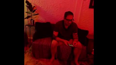 Snapshot of hardigan_dix chatting on 10-23-25, 11:20 hardigan online show from 10-23-25, 11:20