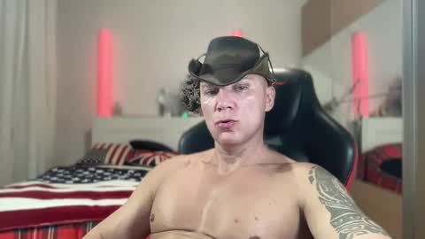 Snapshot of hardmattsteel chatting on 12-29-24, 02:21 MATTSTEEL - ITALIAN STALLION online show from 12-29-24, 02:21