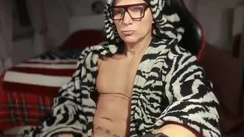 Snapshot of hardmattsteel chatting on 10-01-25, 09:59 MATTSTEEL - ITALIAN STALLION online show from 10-01-25, 09:59