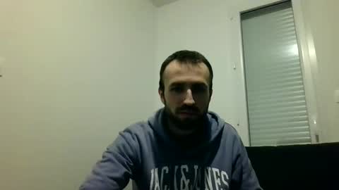 Mika online show from 02-11-25, 12:06