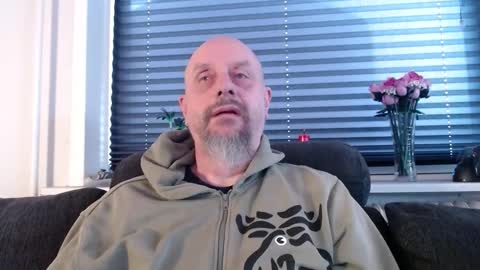 MrLazy online show from 01-08-26, 11:12