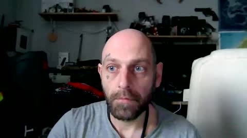 hardnhorny198 online show from 03-17-26, 07:44