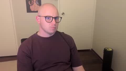 Snapshot of hardon911 chatting on 10-05-25, 04:16 Stand Lee online show from 10-05-25, 04:16