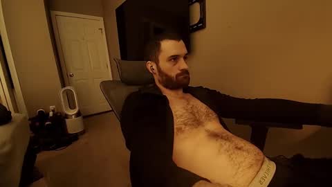 Snapshot of hardswtch chatting on 09-12-25, 01:00 Tom online show from 09-12-25, 01:00