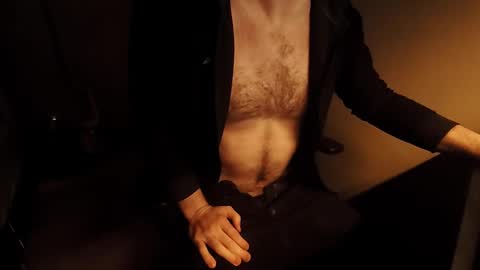 Snapshot of hardswtch chatting on 09-13-25, 09:31 Tom online show from 09-13-25, 09:31