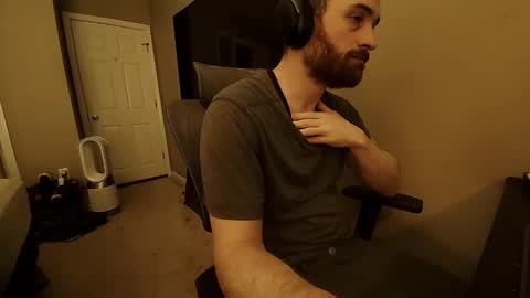 Tom online show from 09-18-25, 03:58