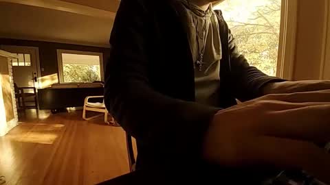 Snapshot of hardswtch chatting on 10-19-25, 11:05 Tom online show from 10-19-25, 11:05