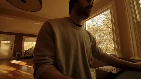 Snapshot of hardswtch chatting on 11-08-25, 09:46 Tom online show from 11-08-25, 09:46