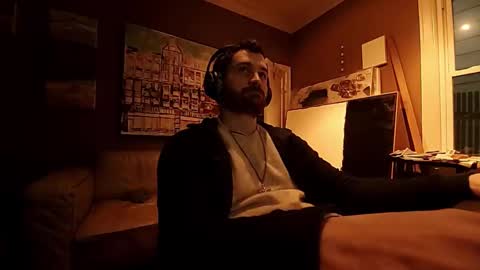 Snapshot of hardswtch chatting on 11-18-25, 12:05 Tom online show from 11-18-25, 12:05