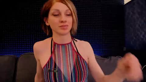 Snapshot of hardy_green chatting on 05-10-26, 11:04 Miss Hardy online show from 05-10-26, 11:04