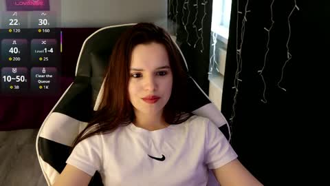Snapshot of harleen_moore chatting on 05-18-26, 05:02 Harleen online show from 05-18-26, 05:02