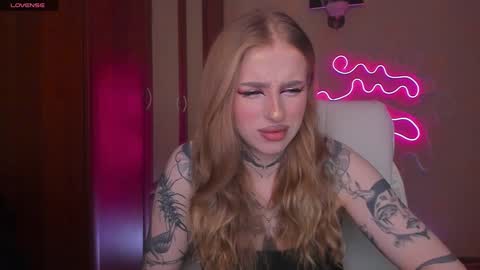 Snapshot of harley_kimm chatting on 12-02-24, 05:26 Julia online show from 12-02-24, 05:26