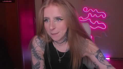 Snapshot of harley_kimm chatting on 12-16-24, 05:27 Julia online show from 12-16-24, 05:27