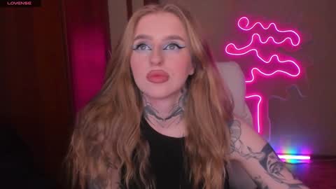 Snapshot of harley_kimm chatting on 12-18-24, 05:48 Julia online show from 12-18-24, 05:48