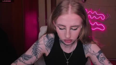 Snapshot of harley_kimm chatting on 01-20-25, 05:04 Julia online show from 01-20-25, 05:04