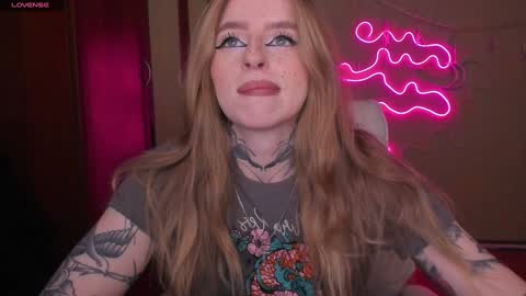 Snapshot of harley_kimm chatting on 01-26-25, 05:23 Julia online show from 01-26-25, 05:23