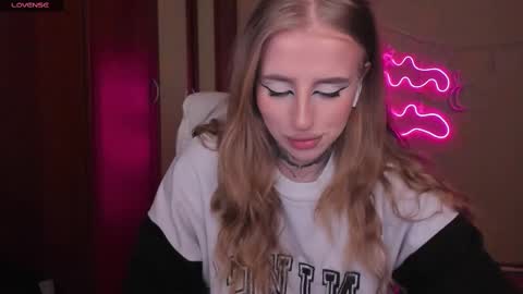 Snapshot of harley_kimm chatting on 02-20-25, 05:23 Julia online show from 02-20-25, 05:23