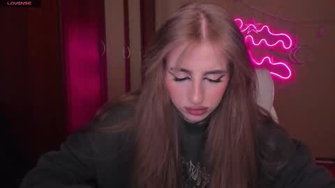 Snapshot of harley_kimm chatting on 03-10-25, 05:33 Julia online show from 03-10-25, 05:33