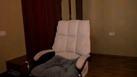 Julia online show from 11-13-25, 05:39