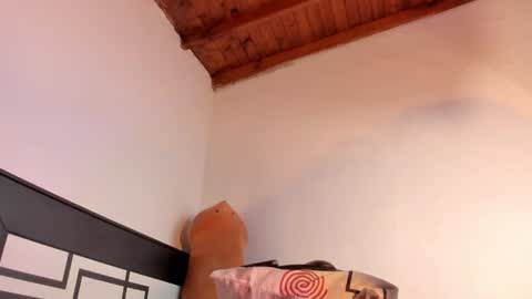 Annie online show from 02-05-26, 06:51