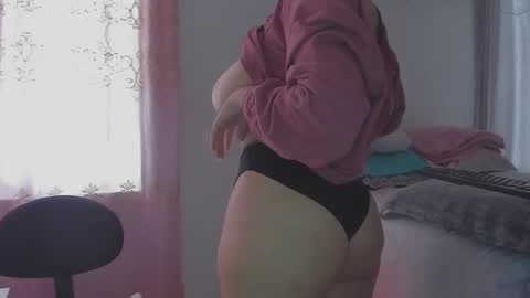 Snapshot of harleynapier chatting on 02-06-26, 06:00 Natii online show from 02-06-26, 06:00
