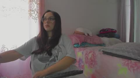 Snapshot of harleynapier chatting on 02-22-26, 03:32 Natii online show from 02-22-26, 03:32