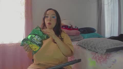 Snapshot of harleynapier chatting on 03-22-26, 05:05 Natii online show from 03-22-26, 05:05