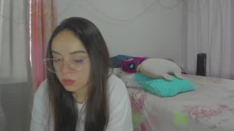 Snapshot of harleynapier chatting on 06-23-26, 10:30 Natii online show from 06-23-26, 10:30