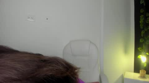 Snapshot of harleyqueen_robbie chatting on 12-22-24, 05:10 harleyqueen_robbie online show from 12-22-24, 05:10