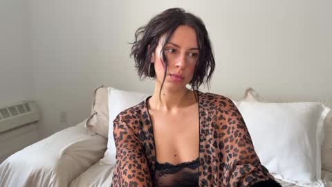 Snapshot of harlowblake___ chatting on 01-04-25, 03:28 HARLOW BLAKE online show from 01-04-25, 03:28