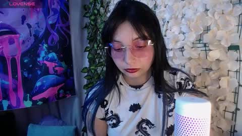 Snapshot of harmonys_couple_ chatting on 02-16-26, 11:01 Harmonys World online show from 02-16-26, 11:01