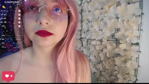 Snapshot of harmonys_couple_ chatting on 04-28-26, 06:57 Harmonys World online show from 04-28-26, 06:57