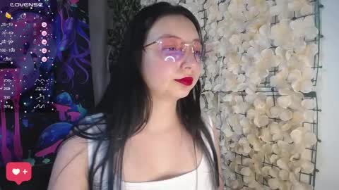 Snapshot of harmonys_couple_ chatting on 05-05-26, 07:44 Harmonys World online show from 05-05-26, 07:44