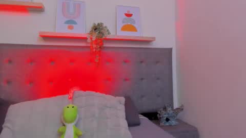 Harper  online show from 10-22-25, 04:24