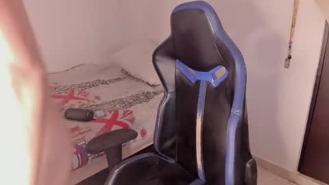 harry_p01 online show from 02-11-26, 04:50